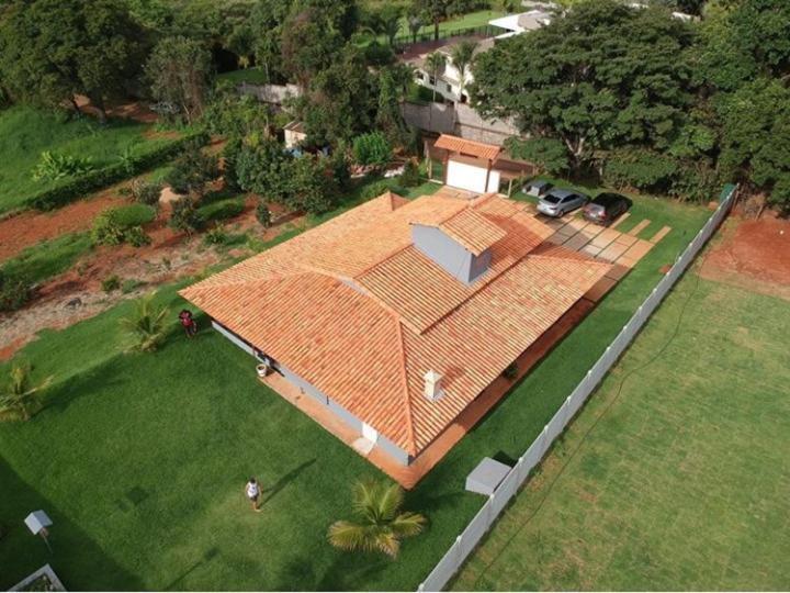 Casa próxima a Escarpas do Lago Capitólio Exterior foto